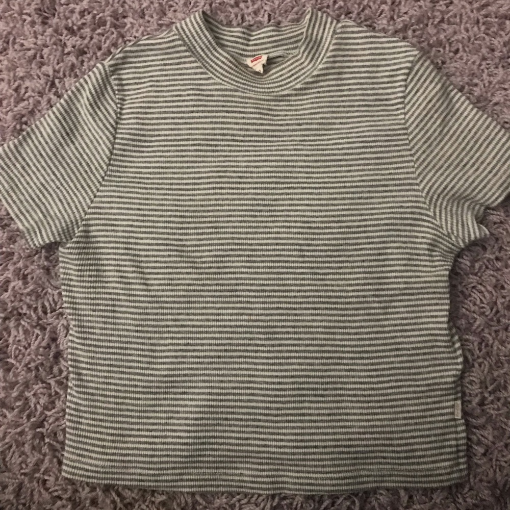 100% Cotton Levi’s Cropped Top